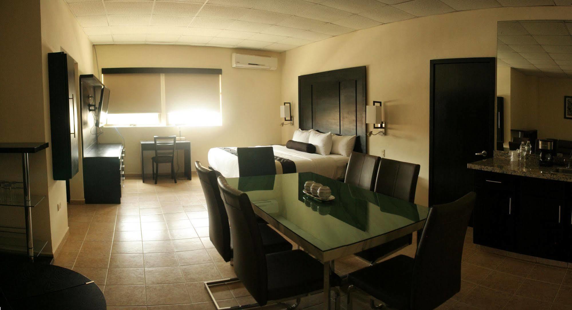 Hotel El Camino Inn & Suites เรย์โนซา ภายนอก รูปภาพ