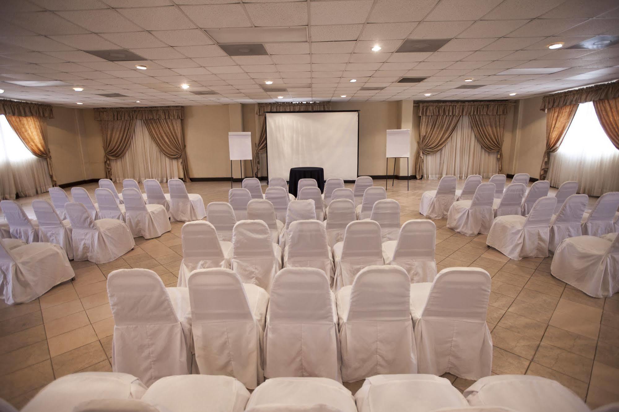 Hotel El Camino Inn & Suites เรย์โนซา ภายนอก รูปภาพ